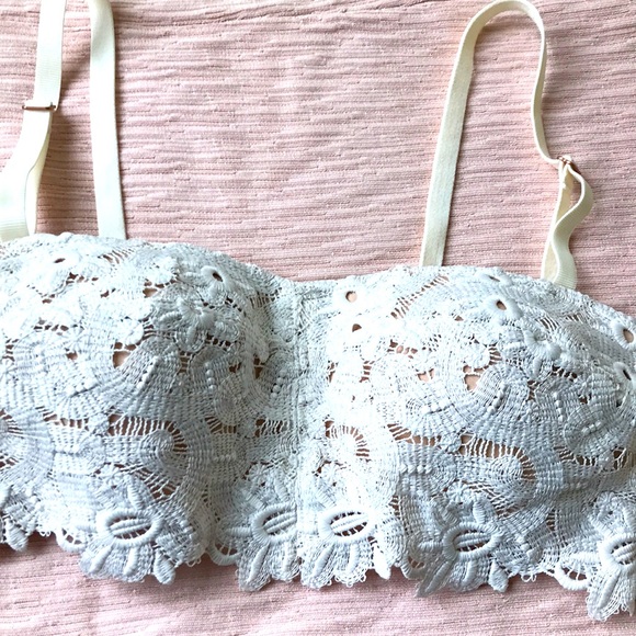 aerie Other - NWOT Aerie ivory lace bandeau bra